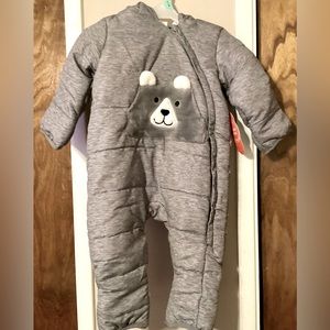 Warm baby hooded jumper